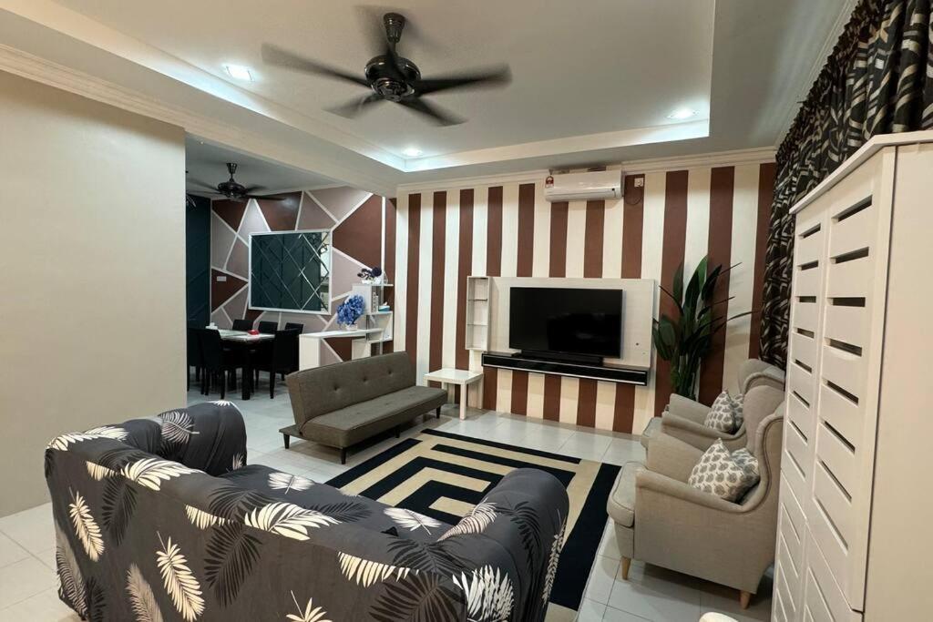 Homestay Bagan Serai Екстер'єр фото